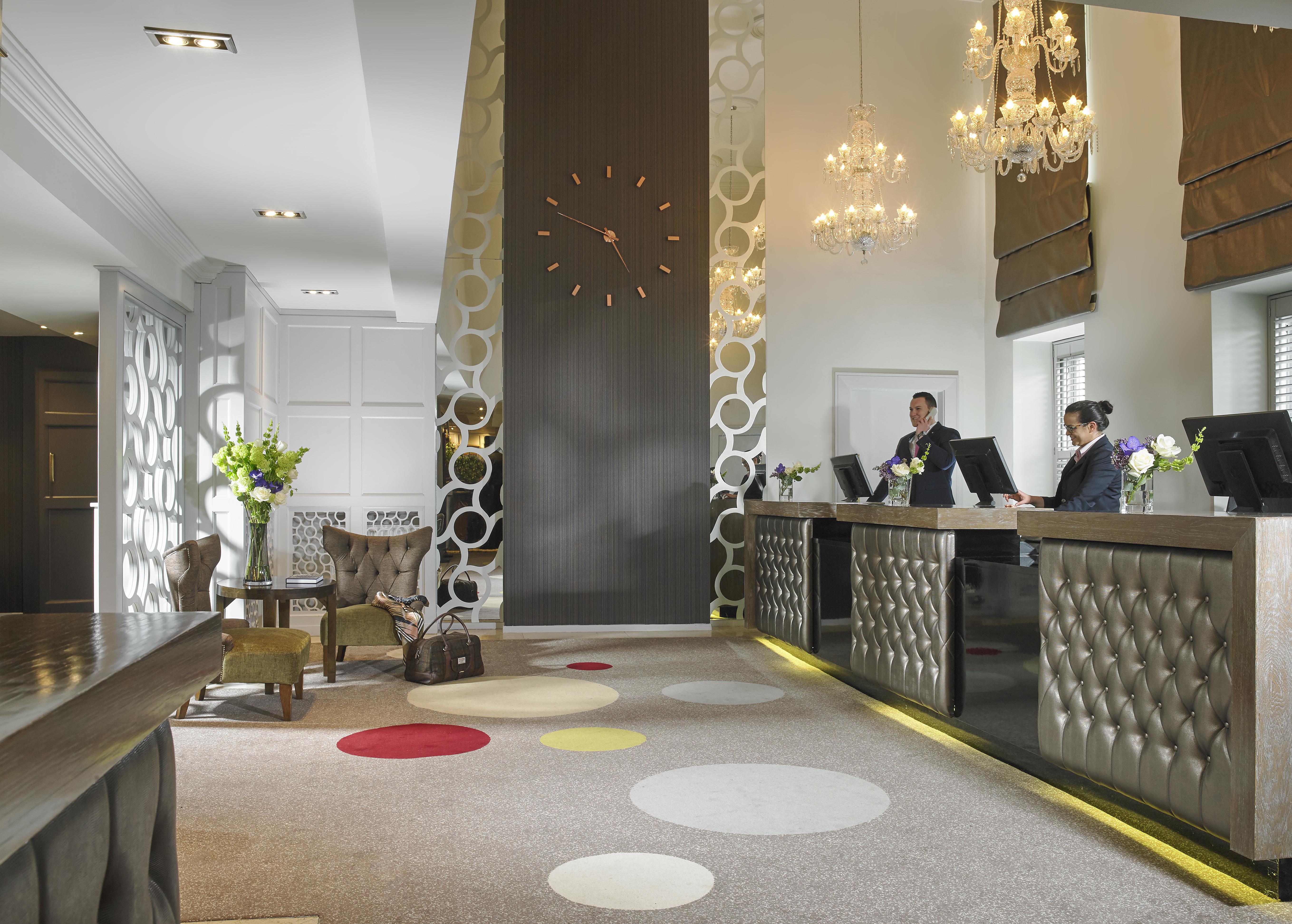Castlecourt Hotel, Spa & Leisure Вэстпорт Экстерьер фото